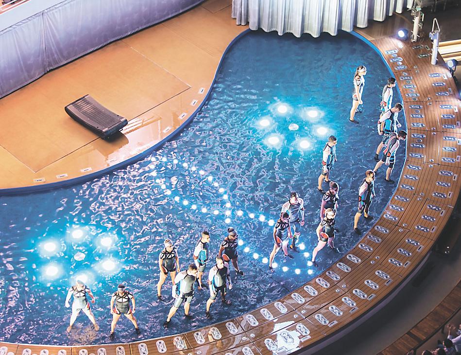 アクアシアター