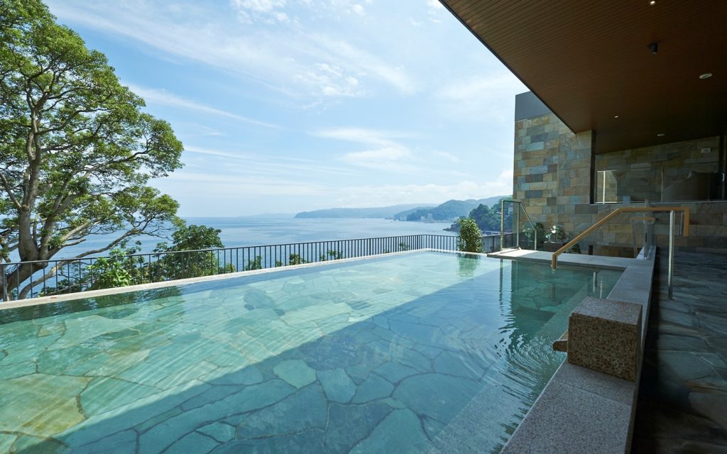 <center>写真はホテルハーヴェスト熱海伊豆山</center>